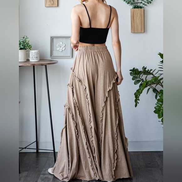 1 Magnolia Mocha Wide Flare Leg - Picture 2 of 2